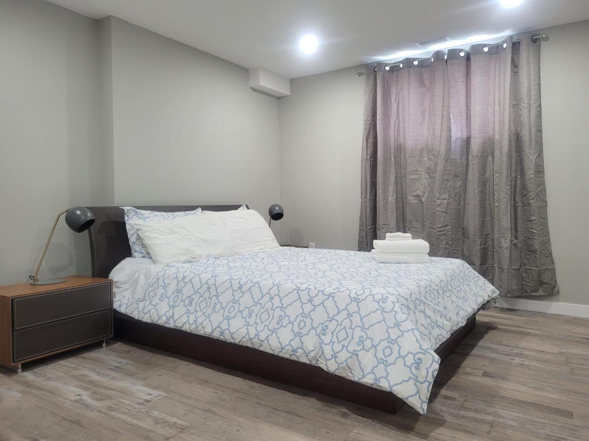 Guest house Boardwalk Homes - Executive Guest & Townhomes Kitchener